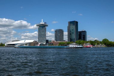 Amsterdam 'daki IJ' de Görünüm 5-5-2025