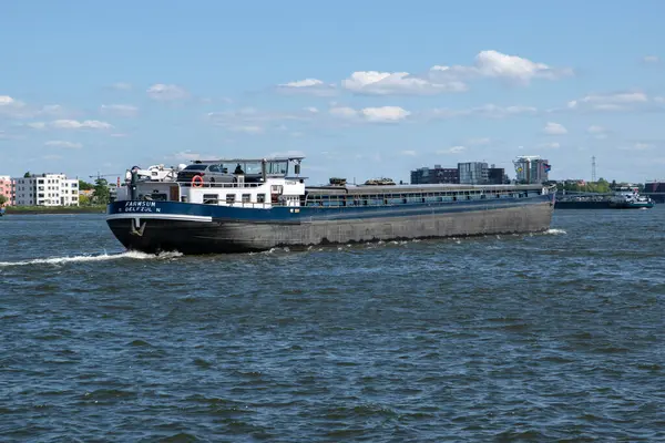 İç Kargo gemisi Farsum Amsterdam 'da Hollanda 5-5-2025