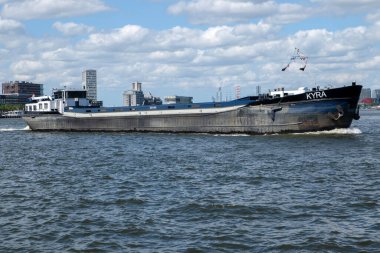 İç Kargo gemisi Kyra Amsterdam 'da Hollanda 5-5-2025