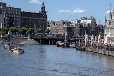 Amsterdam 'daki Havenfront Suyu' na Bakınız Hollanda 5-5-2025
