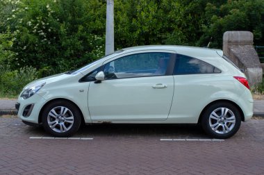 Amsterdam 'da Opel Corsa Otomobili 22-5-2025