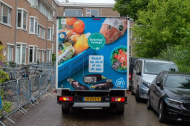 Amsterdam 'daki AH Süpermarket Kamyonu Hollanda 23-5-2025