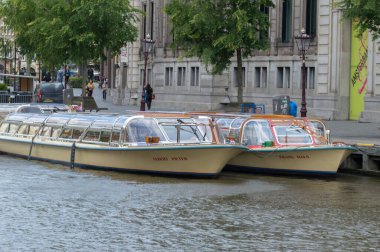 Albert Pieter ve Frans Hans Canal Tekneleri Amsterdam 'da 6-6-2025
