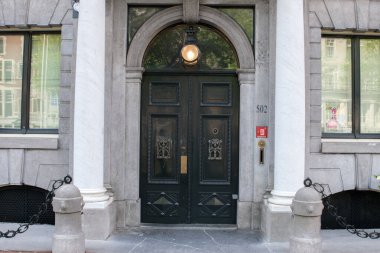 Amsterdam Belediye Başkanlığı Konutunun Kapısı 6-62026