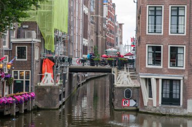 Amsterdam 'daki Armnbrug Köprüsü' nden Hollanda 5-6-2025