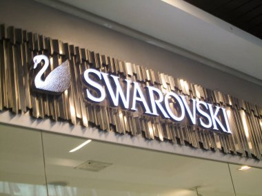 Sambil alışveriş merkezindeki Swarovski mağazası. EDITORİAL, EDITORIAL, CARACAS, VENEZUELA. 10 Ekim 2024.