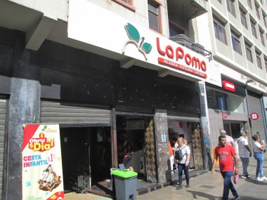 Bulevar de Sabana Grande, Caracas, Distrito Capital. Editör. Venezuela, Karakas 01 Aralık 2024.