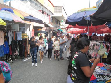 Bulevar de Sabana Grande, Caracas, Distrito Capital. Editör. Venezuela, Karakas 01 Aralık 2024.