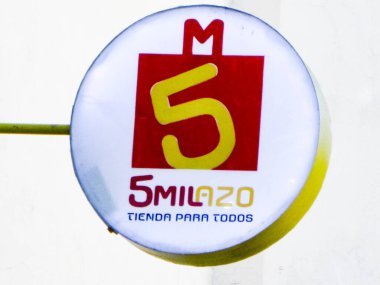 5Milazo. Ev eşyaları ve giysi mağazası. Editör, editör, illüstrasyon. Venezuela, Karakas 16 Şubat 2025.
