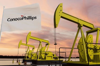 Güneş batarken Amerika Birleşik Devletleri bayraklarıyla güzel bir pompalama ve bulutlu gökyüzü sunuyor.