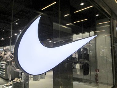 Nike Stadyumu. Editör, Editör Çekici. Caracas, Venezuela 13 Nisan 2025.