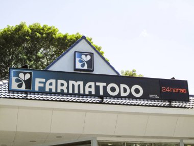 Farmatodo adında ikonik bir eczane ağı. Editör, editoryal illüstrasyon. Venezuela, Caracas 12 Mayıs 2025.