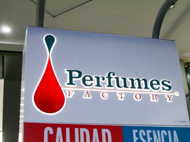 Parfüm Fabrikası, yenilikçi, öncü ve eşsiz bir konsepte sahip uluslararası bir parfüm markasıdır. Editör illüstrasyon, editoryal. Caracas, Venezuela 16 Mayıs 2025.