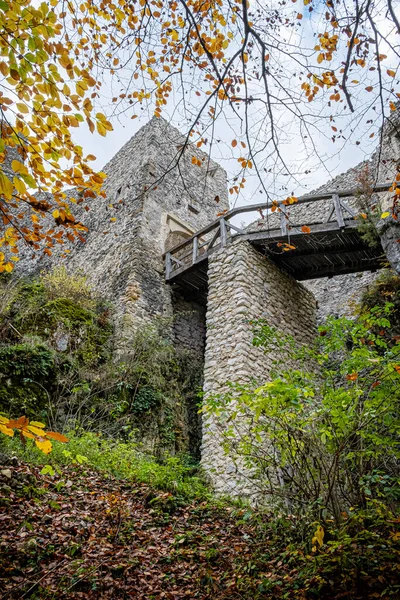 Uhrovec Castle Ruins Strazov Mountains Slovak Republic Travel Destination Architectural — Stock Photo, Image