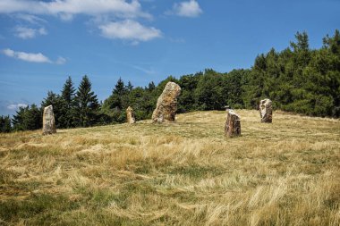 Stiavnica Dağları, Slovakya Cumhuriyeti 'ndeki taş yapılar. Yürüyüş teması.