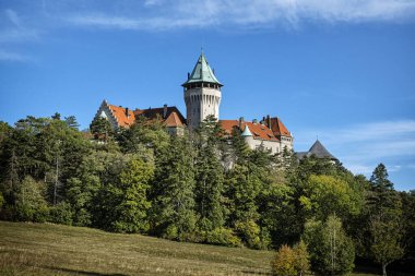 Smolenice Kalesi, Slovakya Cumhuriyeti. Seyahat güzergahı. Mimari tema.
