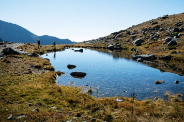 Mengusovska Vadisi, Yüksek Tatras Dağları, Slovak Cumhuriyeti. Yürüyüş teması. Mevsimsel doğal sahne.