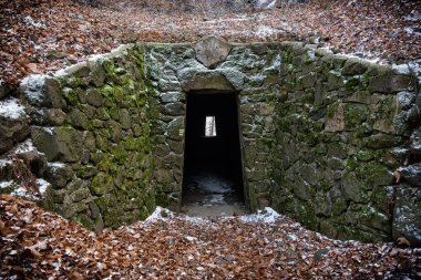 Mevsimsel doğal manzara, Kremnica Dağları, Slovakya Cumhuriyeti. Seyahat güzergahı. Yürüyüş teması.