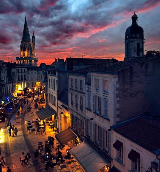 Красива Французька Вулиця Рошель Заході Сонця Показуючи Кафе Ресторани Стокове Фото