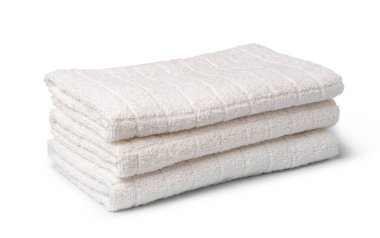 Beyaz arka planda beyaz havlu yığını