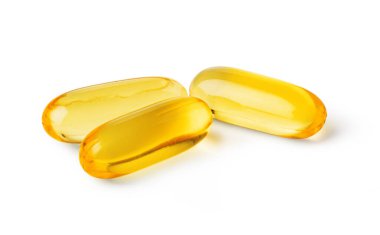 Beyaz zemin üzerinde izole edilmiş omega 3, 6, 9 vitaminli jelatin kapsülü.