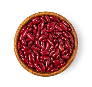 Beyaz arkaplanda kırmızı fasulye izole edildi