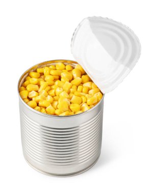 Tatlı mısır konservesi, beyaz arka planda izole