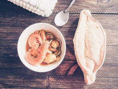 Restoranda balık güveci.