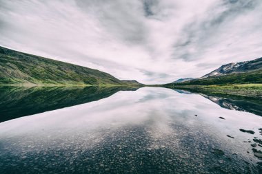Pjodvegur, İzlanda 'da nehir
