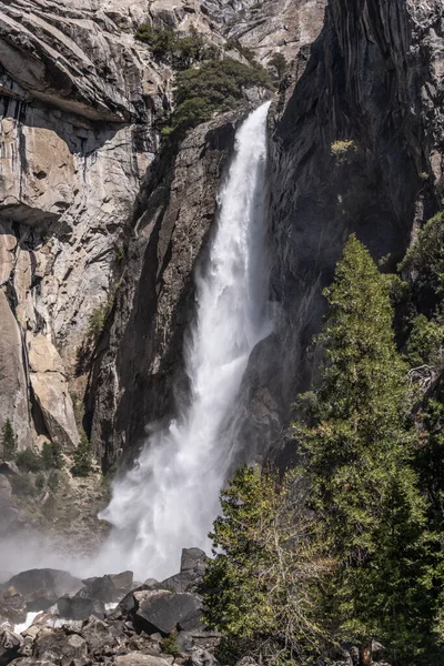 Lower Yosemite Falls Sunny Day — Foto Stock