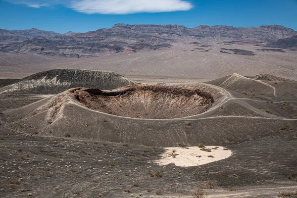 Кратер Теб Національному Парку Долина Смерті — стокове фото