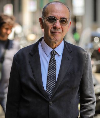MILAN, Italy- 20 Haziran 2022 Giuseppe Tornatore Milano 'da sokakta.