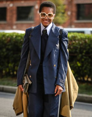 23 Eylül 2022, Tamu McPherson Milano 'da sokakta..