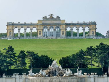 Viyana, Avusturya - 1 Mayıs 2009 - Arkasında Schonbrunn Sarayı, Avrupa