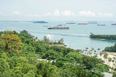 Singapur, Asya, Güneydoğu Asya, Sentosa limanına yanaşan gemiler.