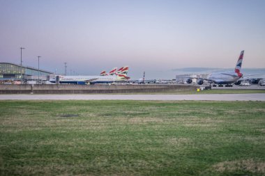 Heathrow, Londra - 28 Ocak 2019: British Airways Havaalanı, Londra, İngiltere, Birleşik Krallık