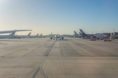 Heathrow, Londra - 28 Ocak 2019: THAI Airlines Airoplane Heathrow Havaalanı, Londra, İngiltere