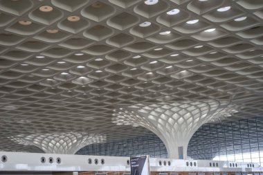 Mumbai, Hindistan - 18 Şubat 2019: Terminal T2 Mumbai Chatrapati Sivaji Havaalanı, Hindistan