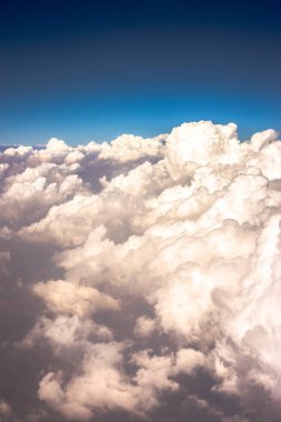 Gökyüzünden görüntüler, bulutlar, gökyüzünde bulutlar.