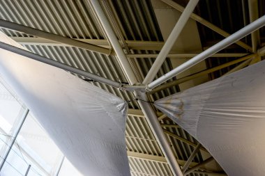 Hollanda, Hollanda, Hollanda, bir binanın çatısında tuval