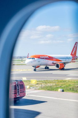 Schiphol, Hollanda - 31 Mart 2019: Hollanda, Schiphol havaalanında kolay jet uçağı