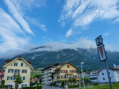 İsviçre, Meiringen - 31 Mayıs 2009: İsviçre, Avrupa 'daki Zyliss Pilatus binası