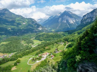 İsviçre, Meiringen, Schwarzwaldalp, Reichenbach Şelaleleri,