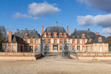 Choisel, Fransa - 28 Kasım 2023: Chateau de Breteuil, Chevreuse Vadisi. Paris yakınlarında Choisel 'da yer almaktadır..