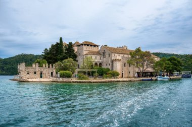 Mljet Adası 'ndaki Aziz Mary Manastırı - Hırvatistan