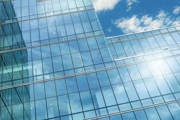 现代可持续玻璃办公楼 公司总部玻璃建筑的外部视野 节能建筑 金融商务中心塔 公司玻璃窗 — 图库照片