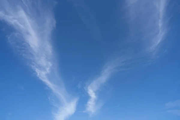 Blauwe Lucht Witte Cirrocumulus Wolken Textuur Achtergrond Blauwe Lucht Zonnige — Stockfoto