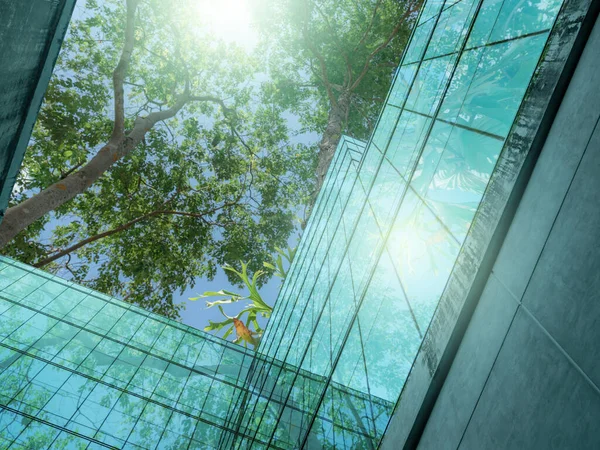 现代城市的环境友好型建筑 可持续的玻璃办公楼与树木 以减少热量和二氧化碳 有绿色环境的办公大楼 公司建设减少二氧化碳 — 图库照片