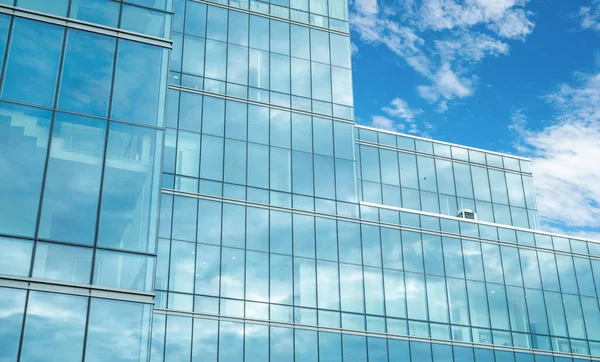 现代可持续玻璃办公楼 公司总部玻璃建筑的外部视野 节能建筑 金融商务中心塔 公司玻璃窗 免版税图库照片
