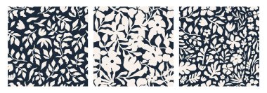 Soyut çiçek desensiz desen seti. Siyah ve beyaz renklerde, kusursuz soyut desenli organik çiçek şekilleri. Tekstil yüzeyleri, hediye paketi ve dijital baskılar için harika. Vektör illüstrasyonu